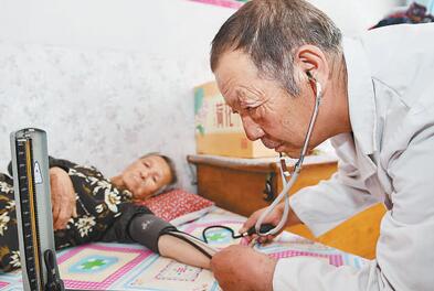 内蒙古武川县村医韩四虎坚持出诊47年——“大伙儿有需要，我就要再坚持”
