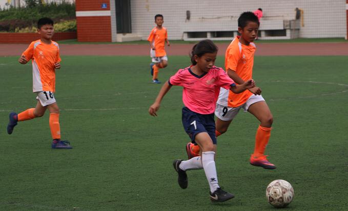 济南小金小学:校园足球踢出名堂