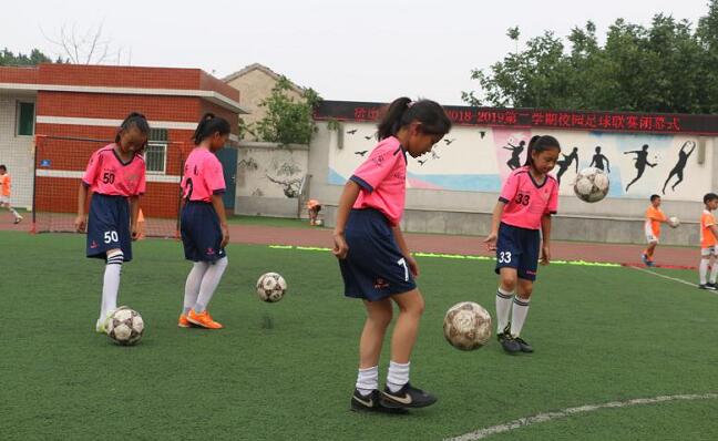 济南小金小学:校园足球踢出名堂
