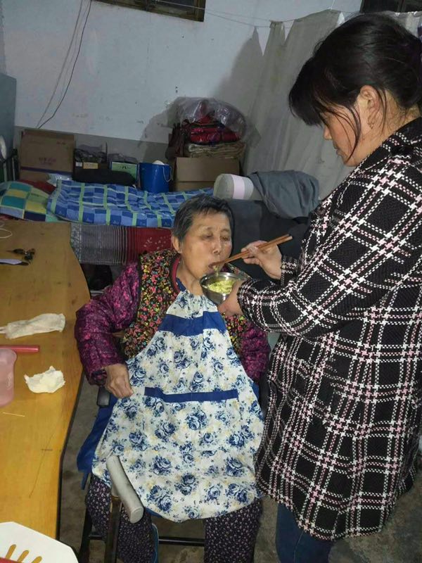 [温暖泉城]用心侍奉生母、养母和婆母 这个女子三个妈
