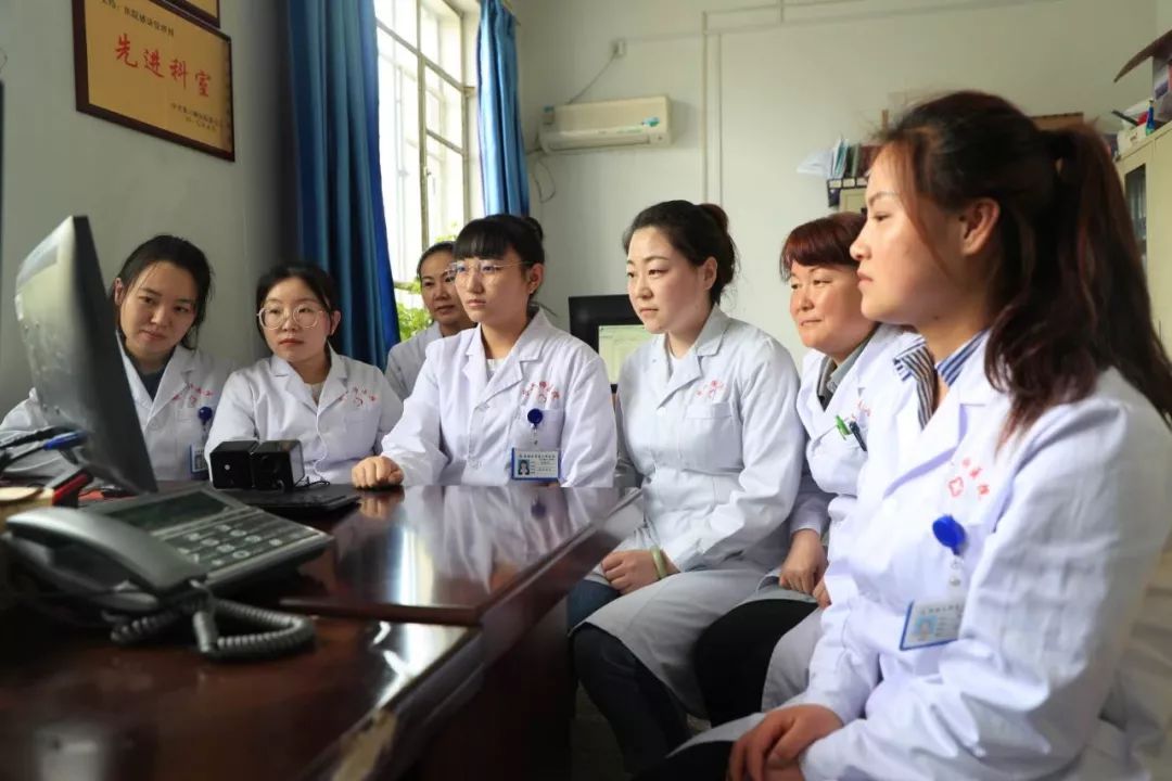 亲，看了吗？七百多万人次分享的家国情怀故事汇是这样的！