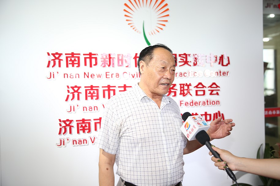 献礼党的生日!济南融媒服务站16名市民巡访团成员为湘西送爱心