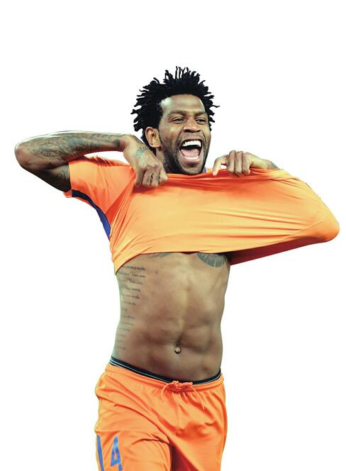 夏窗首签出炉，鲁能何时行动？“加强版韦世豪”加盟人和 埃神即将回归恒大