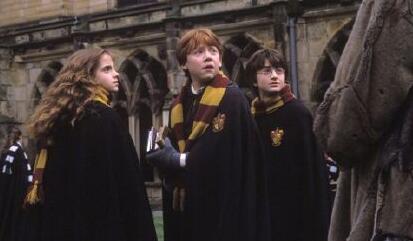 竟然是这样!罗琳否认哈利拍剧什么情况?本尊的这番回应让粉丝心碎了