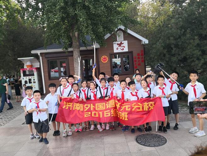 共筑碧水蓝天，小小义工在行动