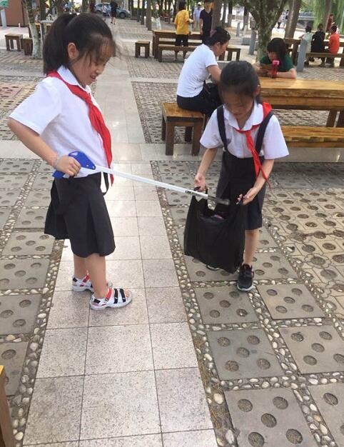 共筑碧水蓝天，小小义工在行动