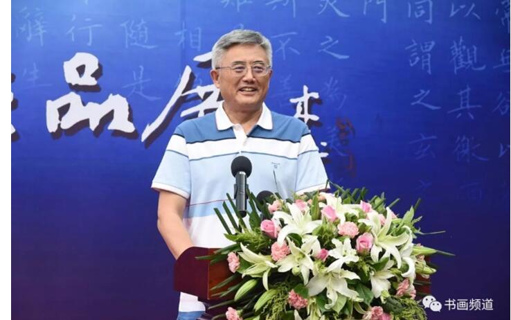 构建周易与书法的艺术生命线  　　——中央数字电视书画频道聚焦推介王筱喻周易与书法的理论创新和艺术实践