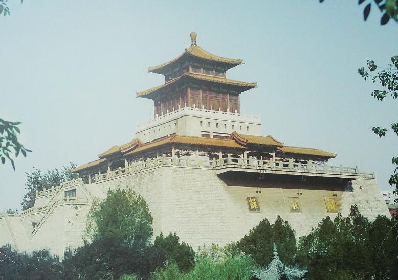 你不知道的济南版《潜伏》——访长篇小说《谍诱》作者许立强