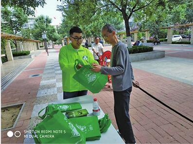济南大学生环保志愿者“牛气” 首次获得“国家级”大奖