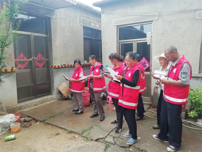 百名青年记者走基层