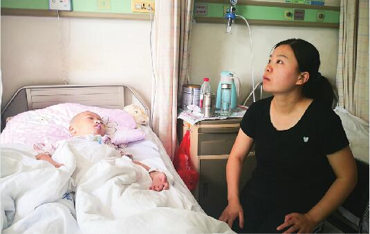 8岁男童突患“鸡蛋大”脑肿瘤 他盼望着再回学校