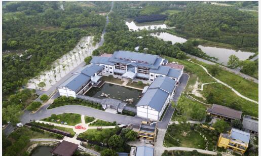 【看长江之变】40个贫困户脱贫 武汉黄陂杜堂村美了，村民富了！