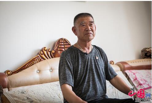 【边疆党旗红】从打工妹到十九大党代表 川妹子扎根兵团带头致富