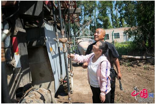 【边疆党旗红】从打工妹到十九大党代表 川妹子扎根兵团带头致富