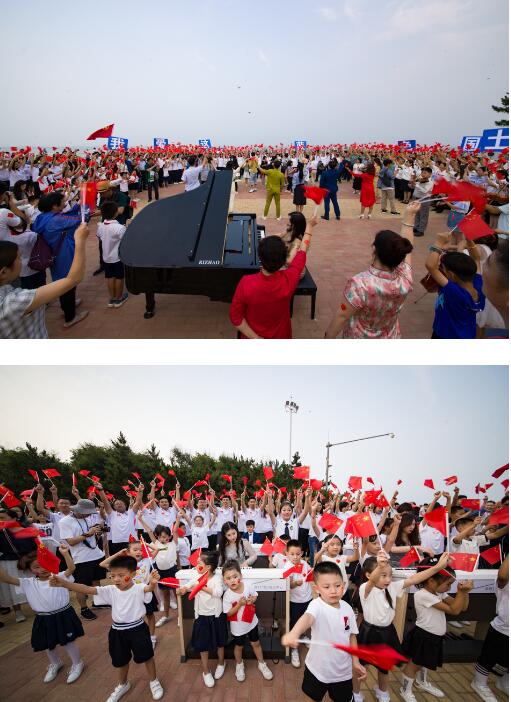 【我爱这片蓝色的国土】超燃!日照海边“快闪”千人同唱《我爱这蓝色国土》