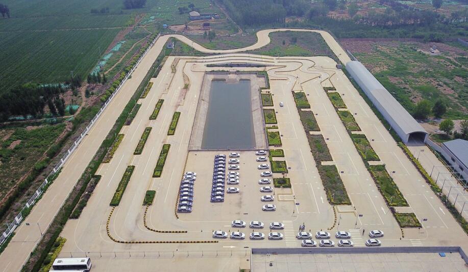 济南市北部首个标准化驾考中心投用 每天能满足500名考生的考试需求