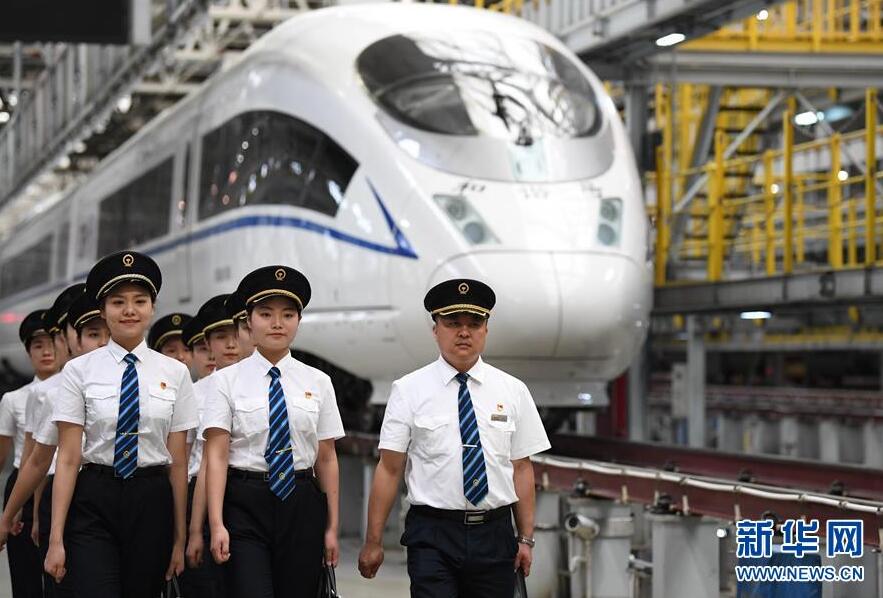 国内铁路将迎来首批女动车组司机