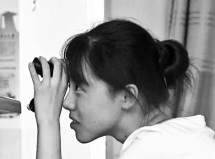 左眼失明、右眼视力0.1 “望远镜女孩”高分考上人大