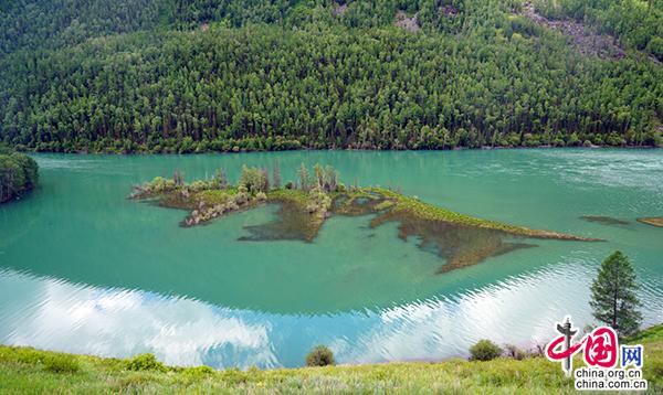 【新时代·幸福美丽新边疆】头脑灵活了，腰包鼓起了！新疆人这样走上康庄大道