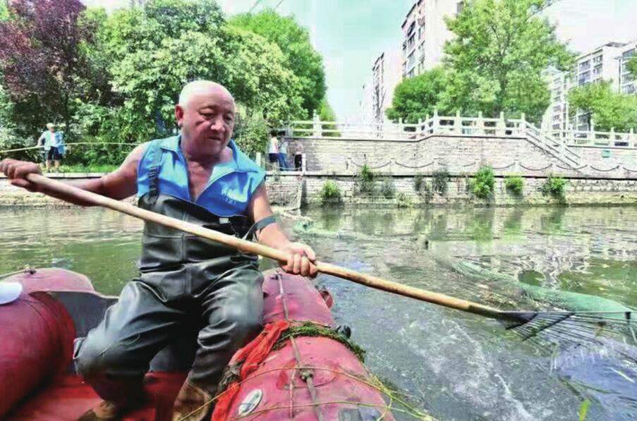 [温暖泉城]他们打捞河道垃圾20余年