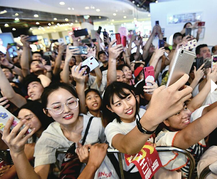 孙杨时隔10年再度现身济南:不回应热点只诉说情怀