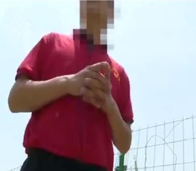 牙断了！济南：超意兴快餐竟吃出石头？