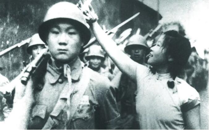 一本普通上海市民的《生活日记》，记载了什么说明了什么？