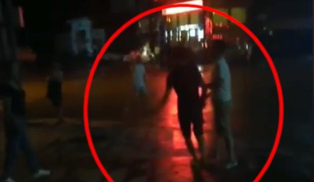 男子辱骂初中老师 十余年“仇”未报堂弟被拘留10日