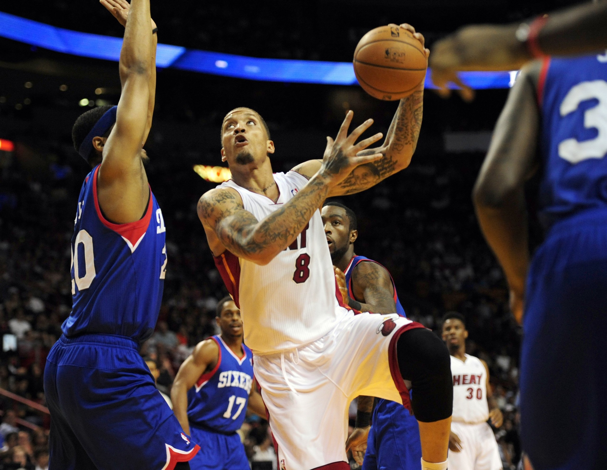 CBA转会市场很火爆 西王终于出手了 山东男篮新外援是“比塞组合”？