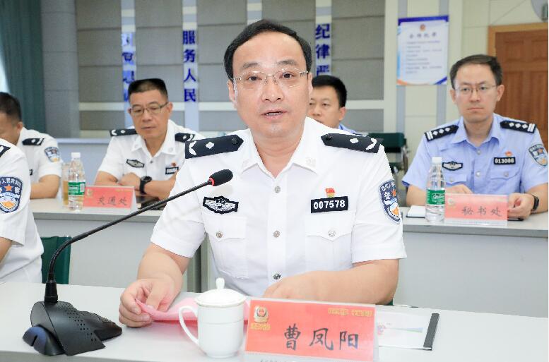 塑造新时代交警新形象 讲好交警新故事 报业皇冠体育全媒体记者站入驻济南交警