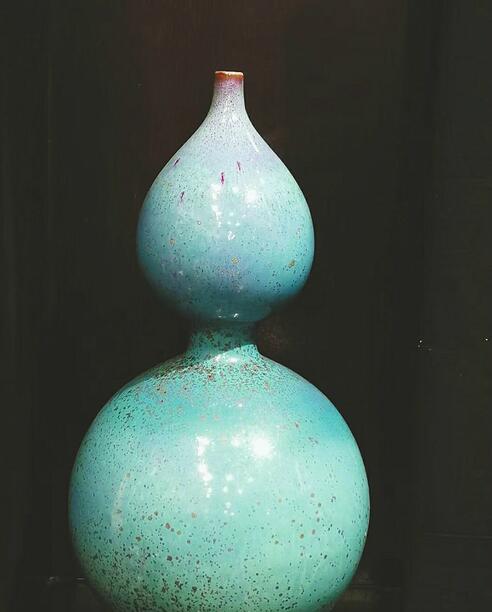 【聚焦济南艺博会】薛绍许钧瓷作品演绎色彩流淌的艺术