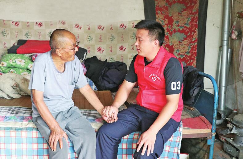 创新实践花心思志愿慰问有温度