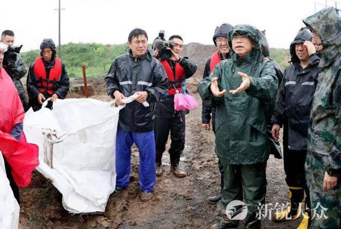 劉家義在壽光繼續(xù)察看指導防汛防臺風工作