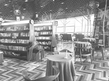 落户济南恒隆5个年头 因合同到期品聚书吧即将