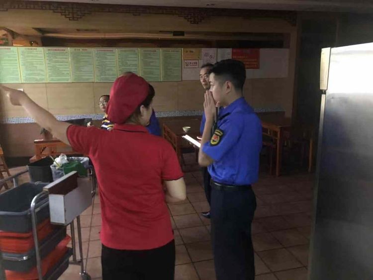 姚家街道12345热线受理跑出“加速度” 日均办结热线事项100余件