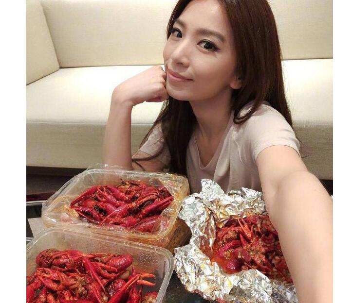 田馥甄晒宵夜是什么情况?网友看完纷纷表示:只想知道是真吃吗?
