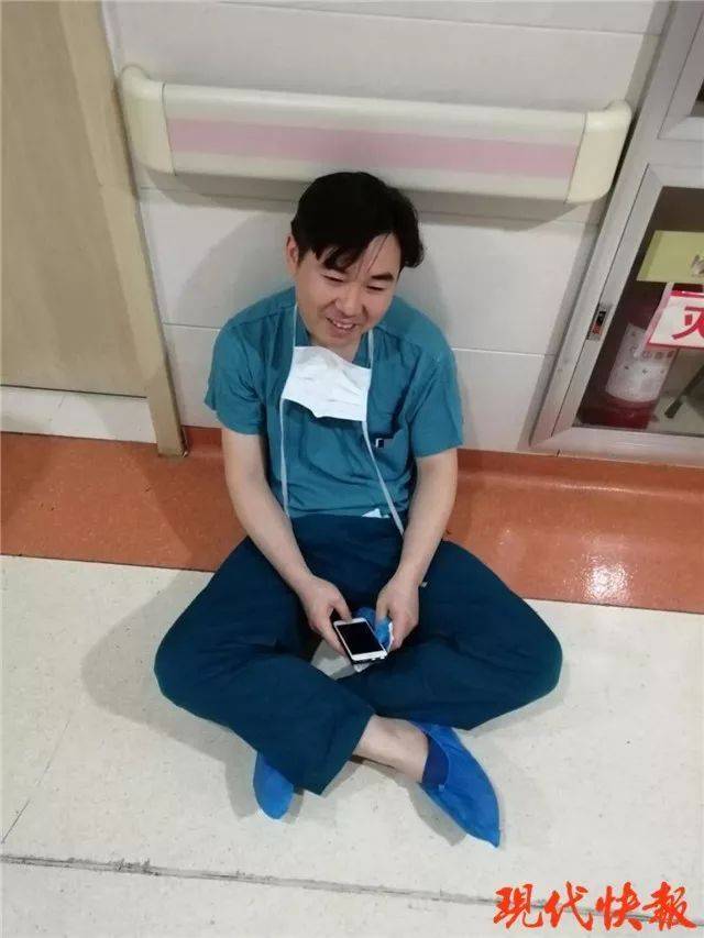 今天，第二个中国医师节 让我们向他们说声感谢
