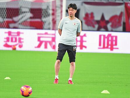 决战上海滩 李霄鹏亮剑:对方就算上11个竹竿子咱也得自己发挥好