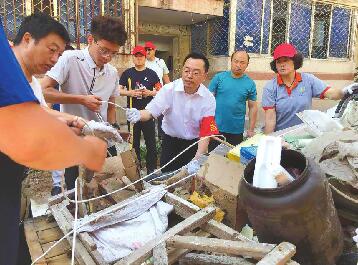【卫生创建再出发】聚焦重点 攻坚克难 六里山街道全力推进迎接创卫复审工作