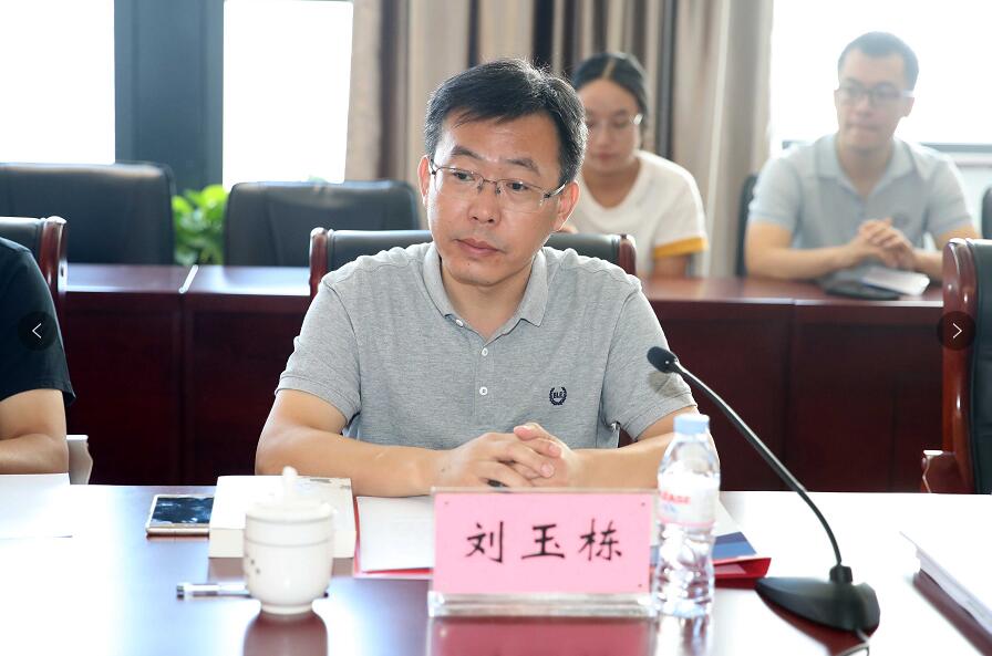 尊重人才,崇尚精品!济南报业重奖泰山文艺奖获得者方远
