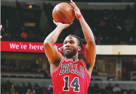 山东男篮官宣再签小外援 新赛季主打“双小阵容”