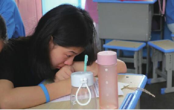 15万封手写信寄给13000个孩子