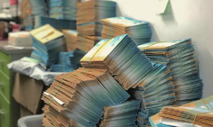 15万封手写信寄给13000个孩子