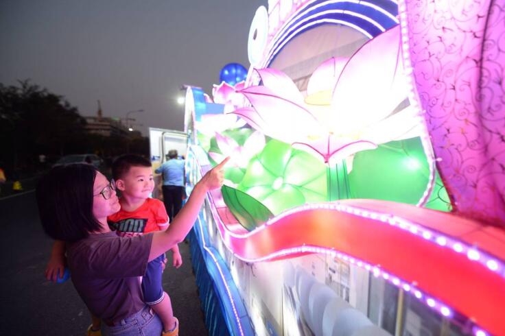 花车巡游线路来了！第七届济南国际泉水节花车巡游6日起亮相