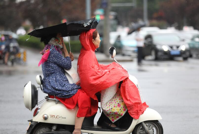 秋雨送爽 赶走“秋老虎”