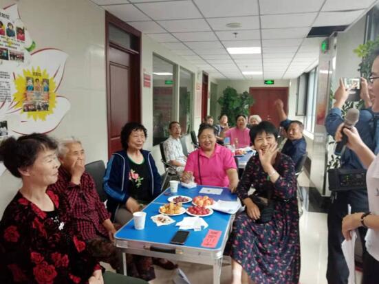 百名青年记者走基层丨裕园社区争做文明居民在行动