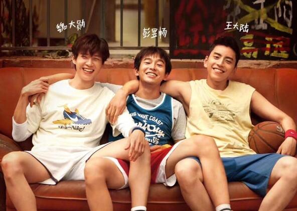 【中秋节内地影市票房】小小的愿望票房破亿 罗小黑表现不俗