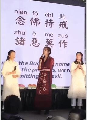 王祖贤诵唱经文 为何隐退？年轻时候的王祖贤究竟是有多美