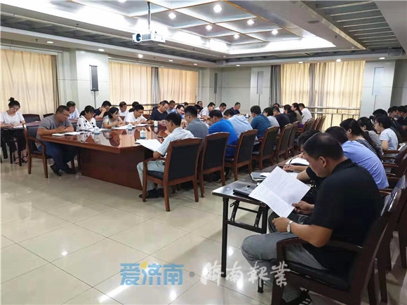 莱芜高新区建立月点评制度