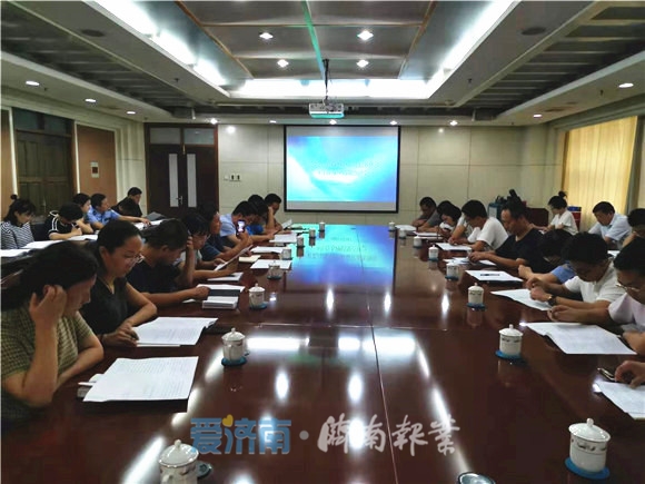 莱芜高新区建立月点评制度